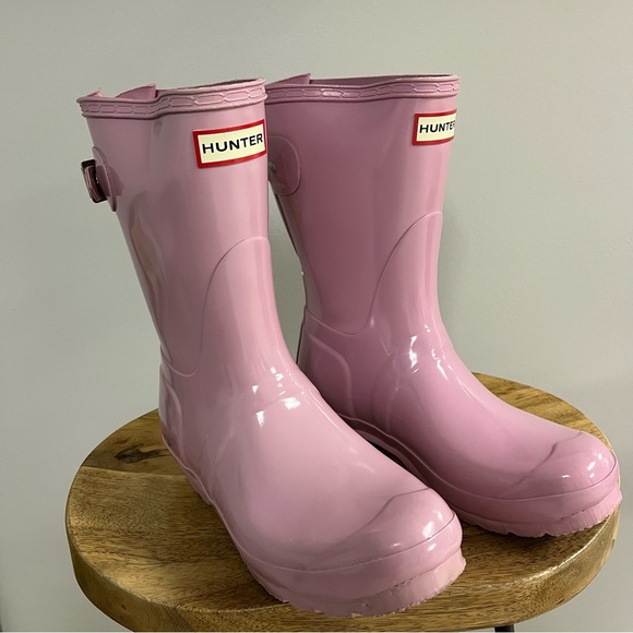 Hunter Original Adjustable Back Short Gloss Pink (Purple) Rain Boots - Picture 2 of 11
